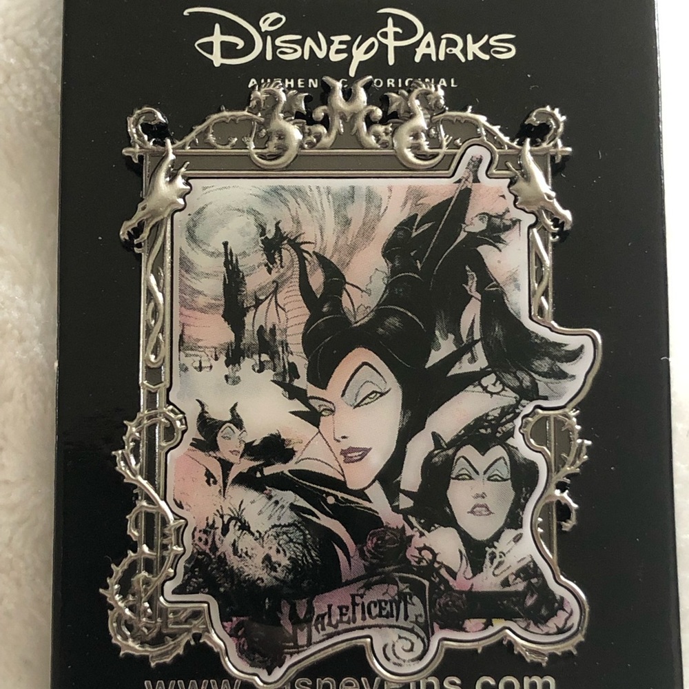 🖤Maleficent frame pin